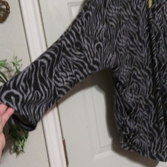 Sweater blouse - Picture 2 of 6